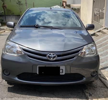 TOYOTA ETIOS 1.3 XS 16V FLEX 4P MANUAL TOYOTA ETIOS 1.3 XS 16V FLEX 4P MANUAL